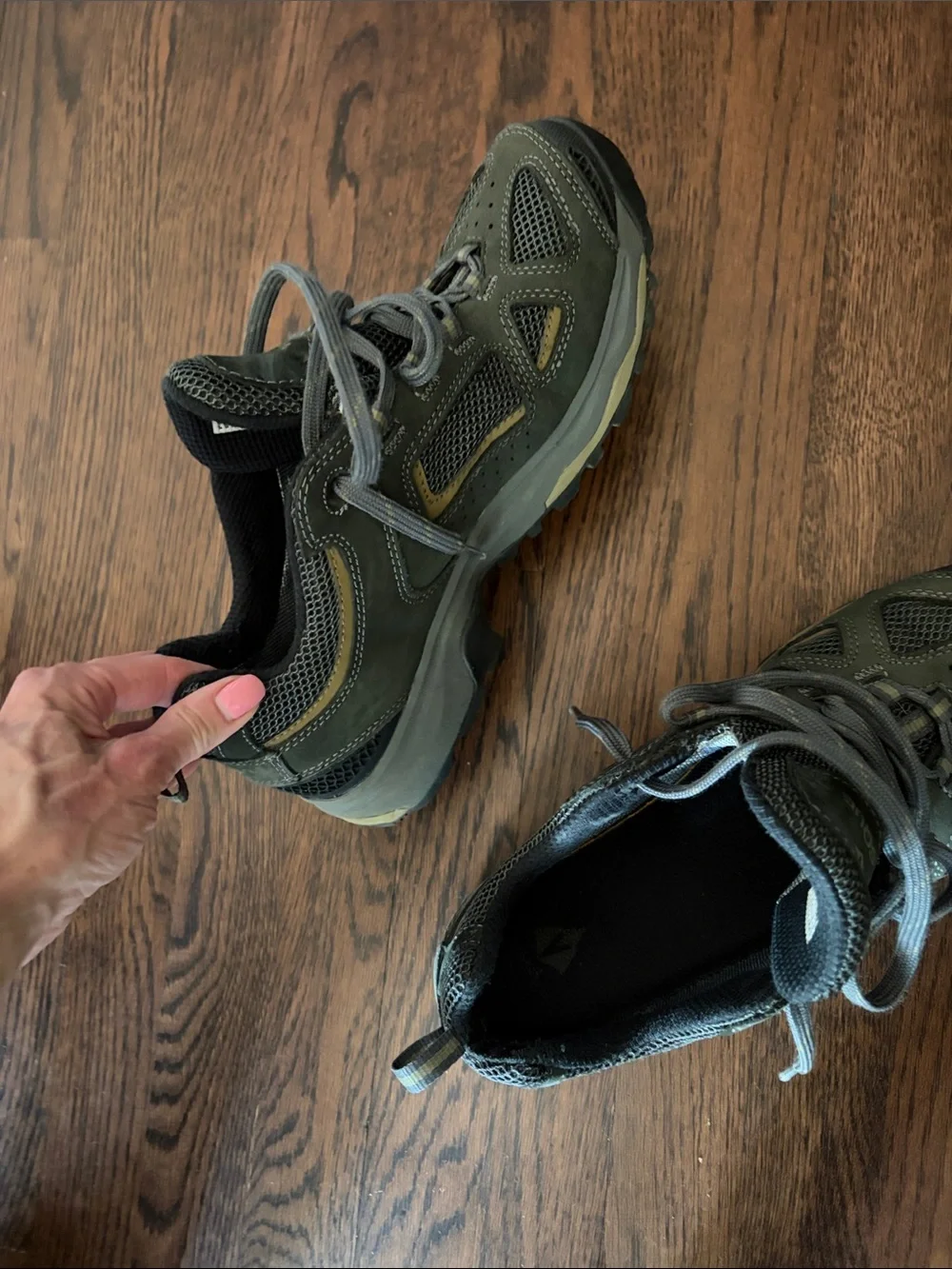 Vasque Olive Green and Gray Men's Athletic Shoes